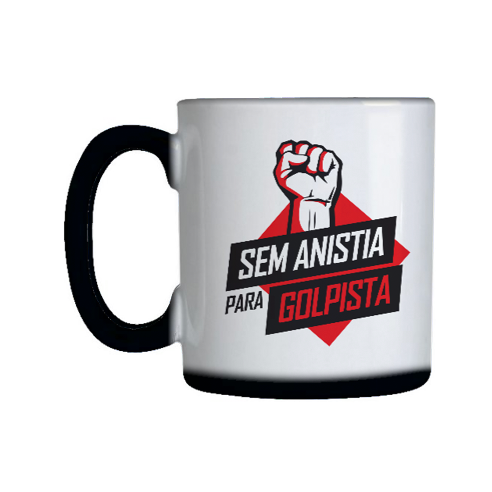 caneca mágica com estampa invisível que ao entrar em contato com a água quente a caneca fica branca e a estampa aparece a frase sem anistia para golpista