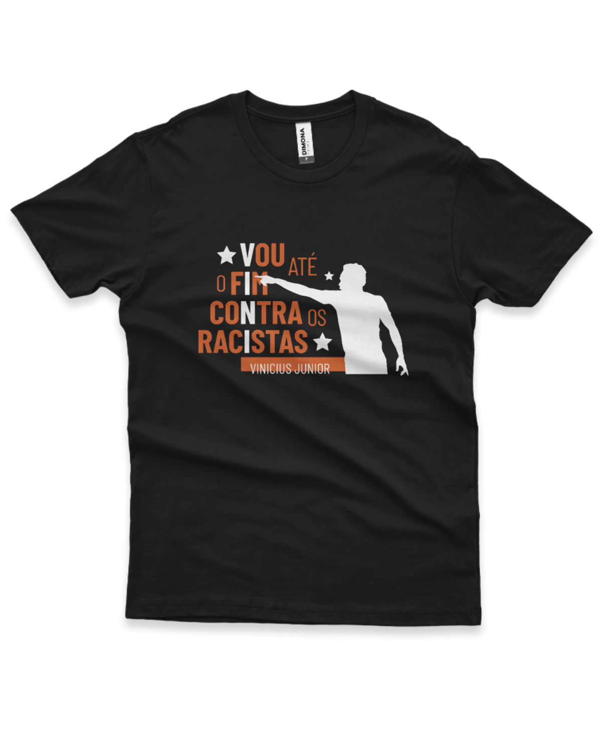 camiseta masculina cor preta com estampa perfil Vini Junior e a frase vou até o fim contra os racistas
